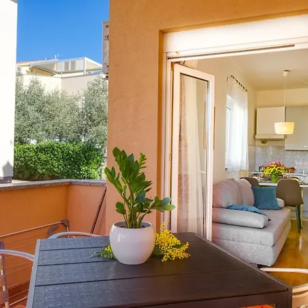 Samantha With Beautiful Balcony *